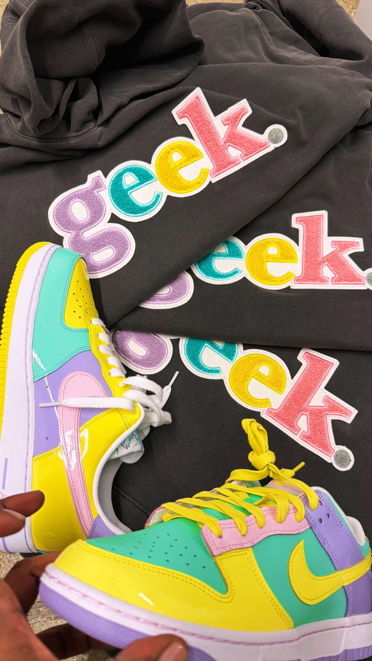 CLASSIC GEEK LOGO (PASTEL) HOODIE
